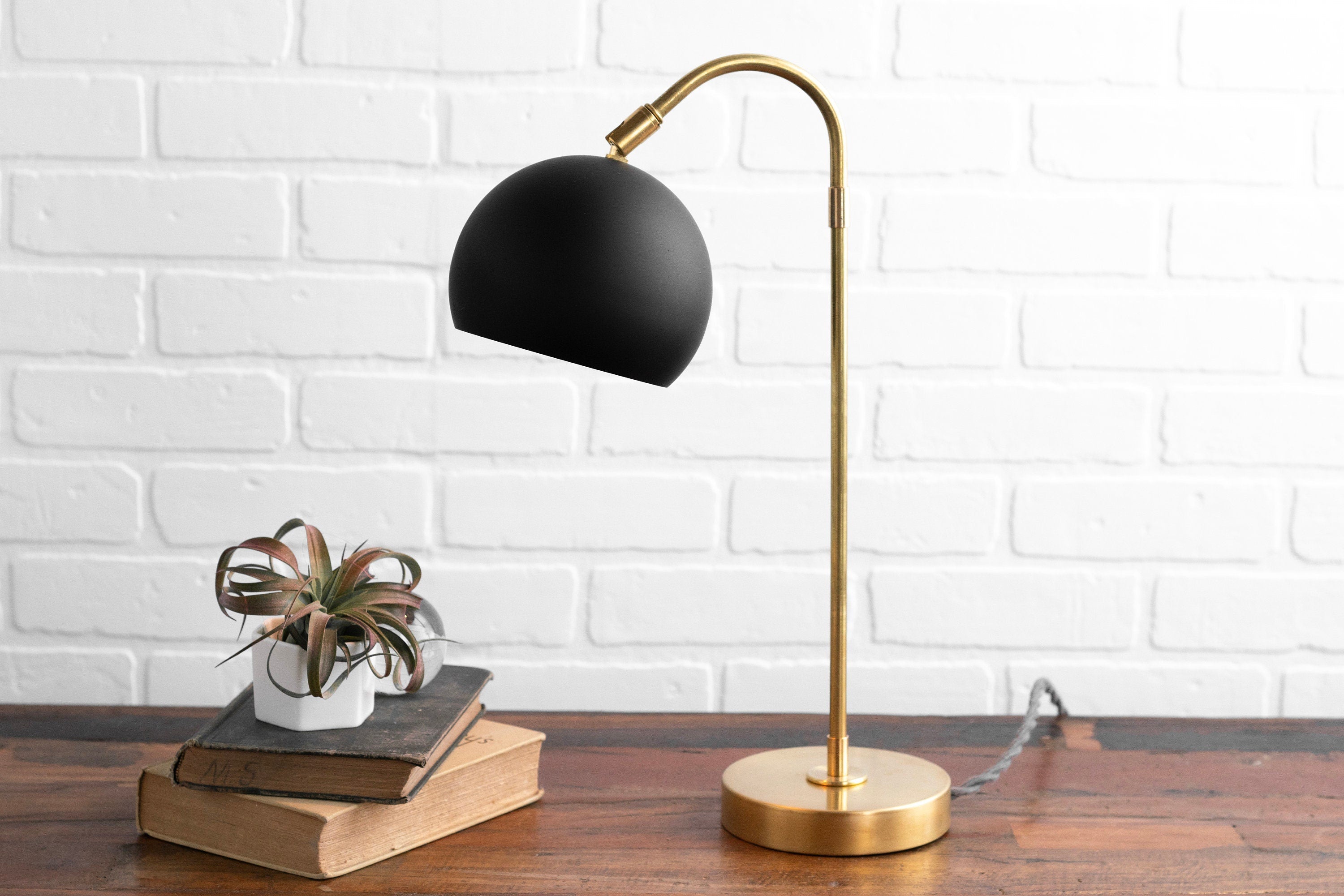 Ornato Luxe Modern Accent Table Lamp - Stylish Home Light