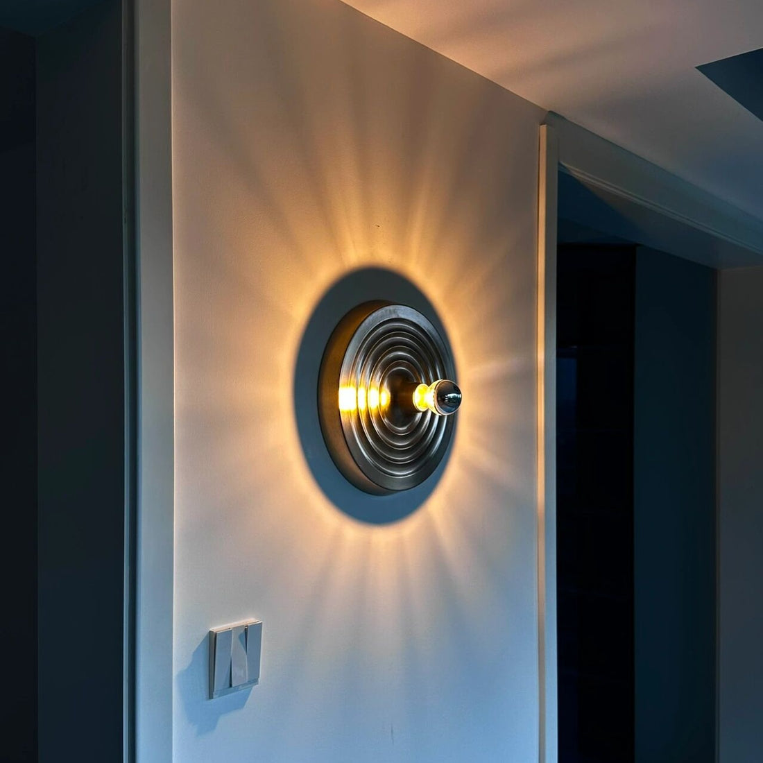 Plafonnier disque élégant de l'ère spatiale, chrome, or, blanc, noir, non dimmable