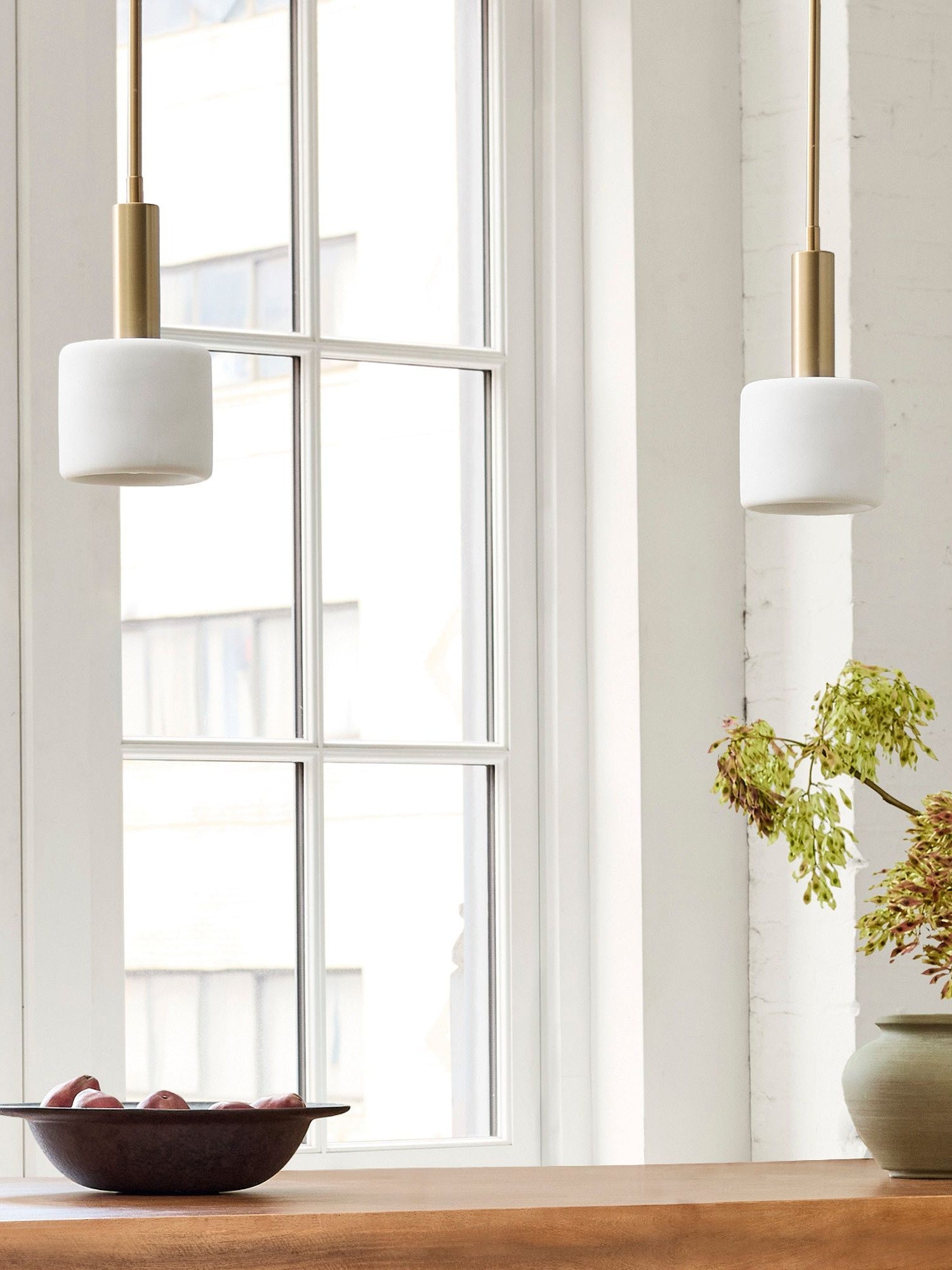 Chic Porcelain Pendant Light in Modern Style