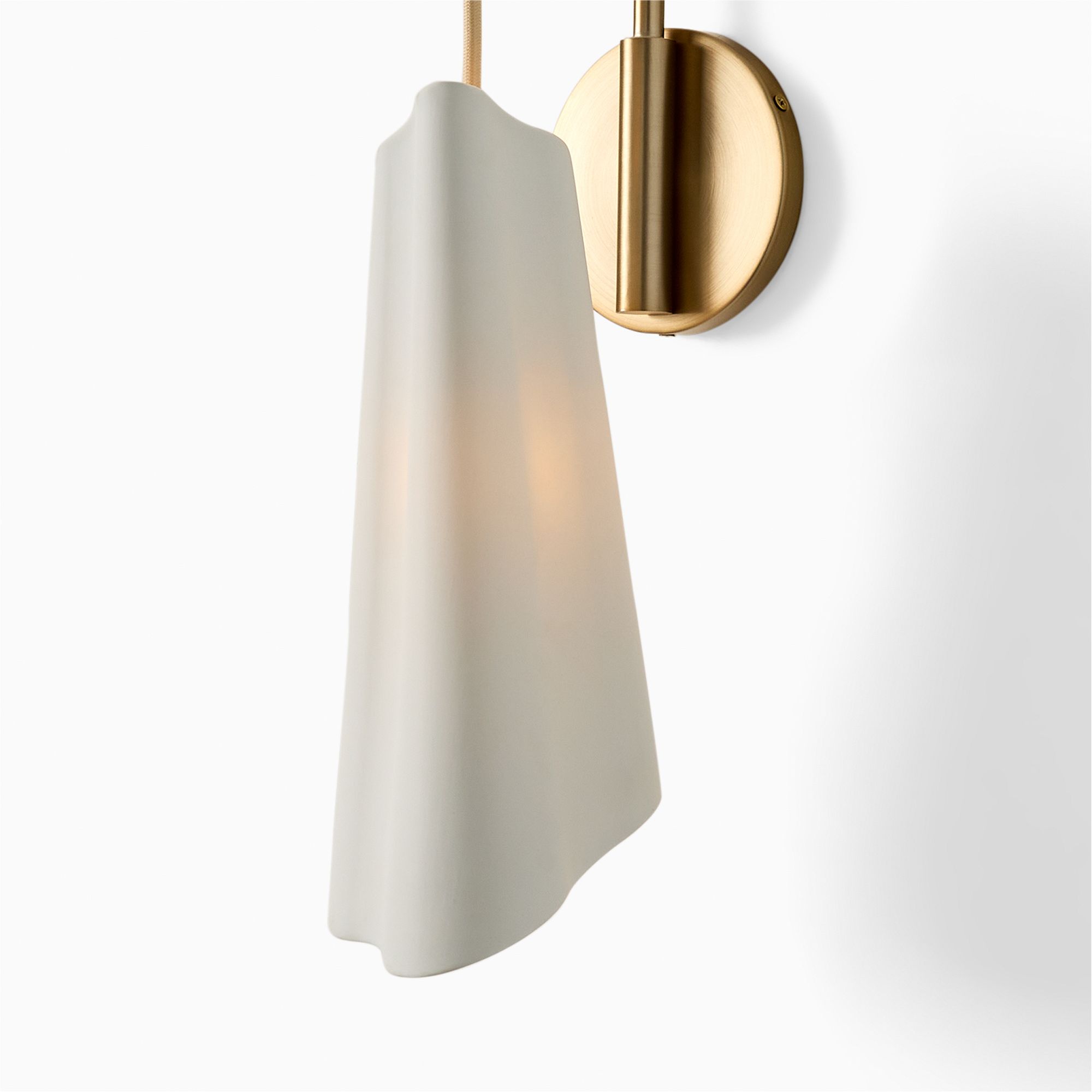 Orovia Sleek Wall Sconce – Ceramic Metal Champagne Brass