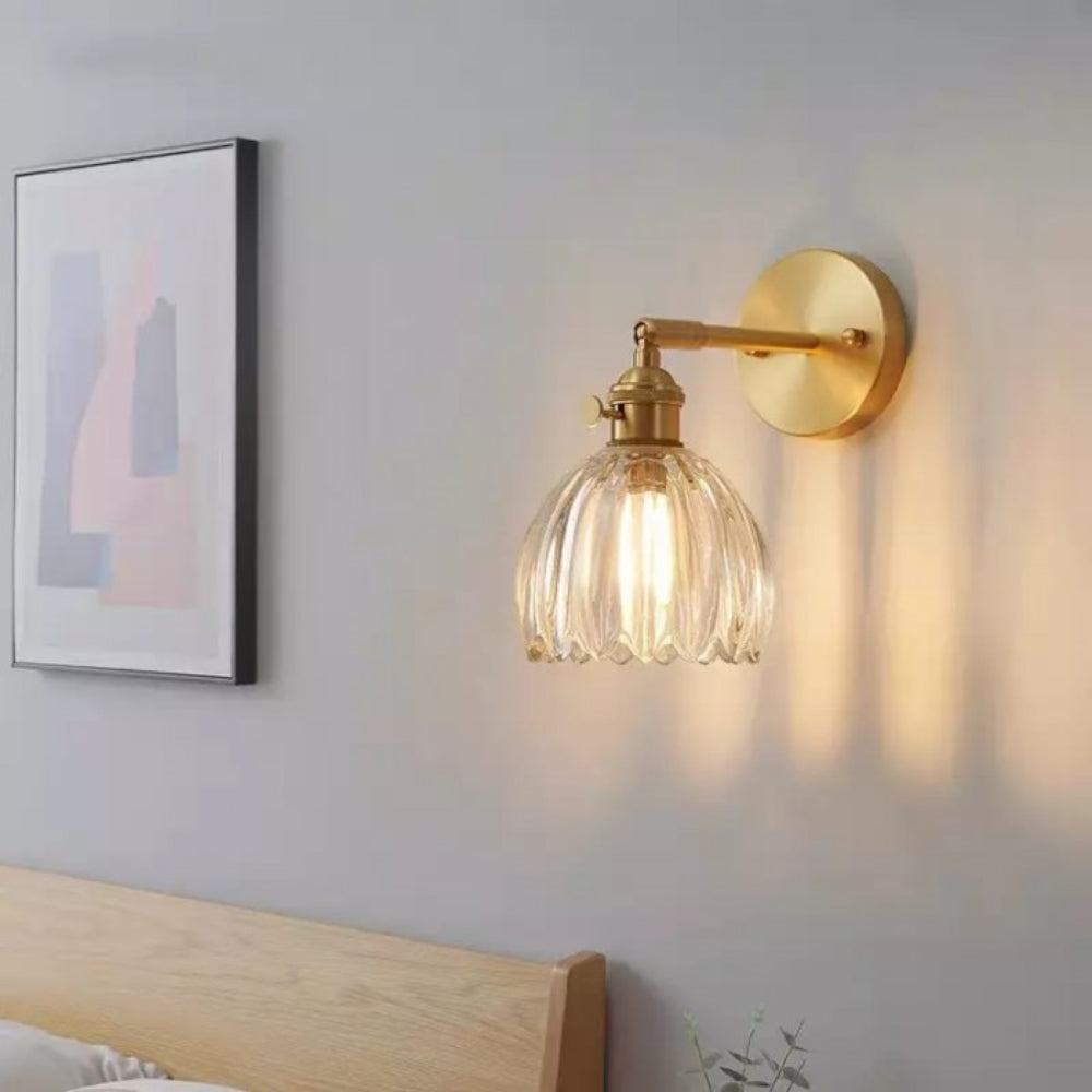 Tulip Wall Sconce – Vintage Glass Flower Light for Elegant Bedrooms