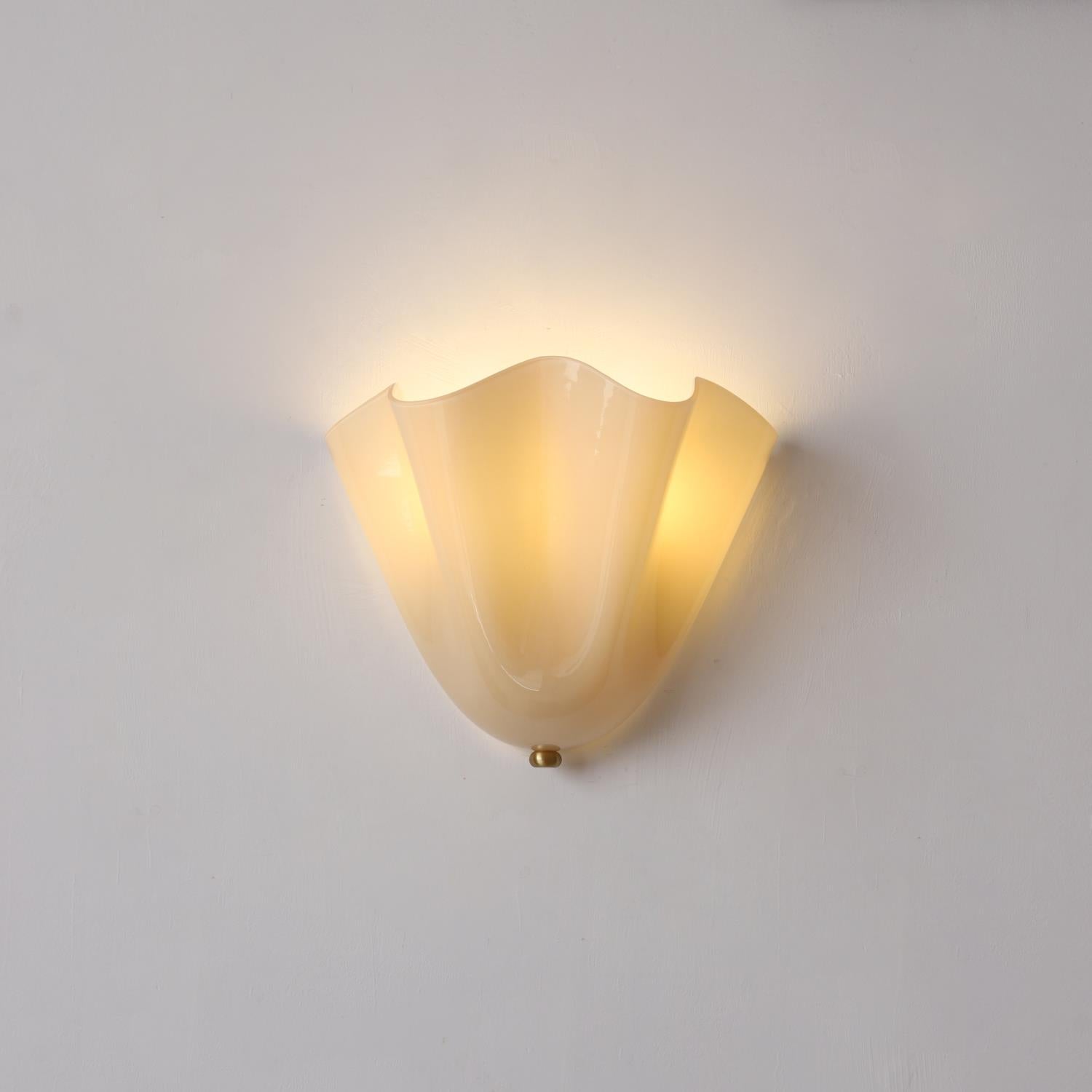 Bellina Modern Wall Light - Artisanal Glass Vera Lamp for Interior Decor