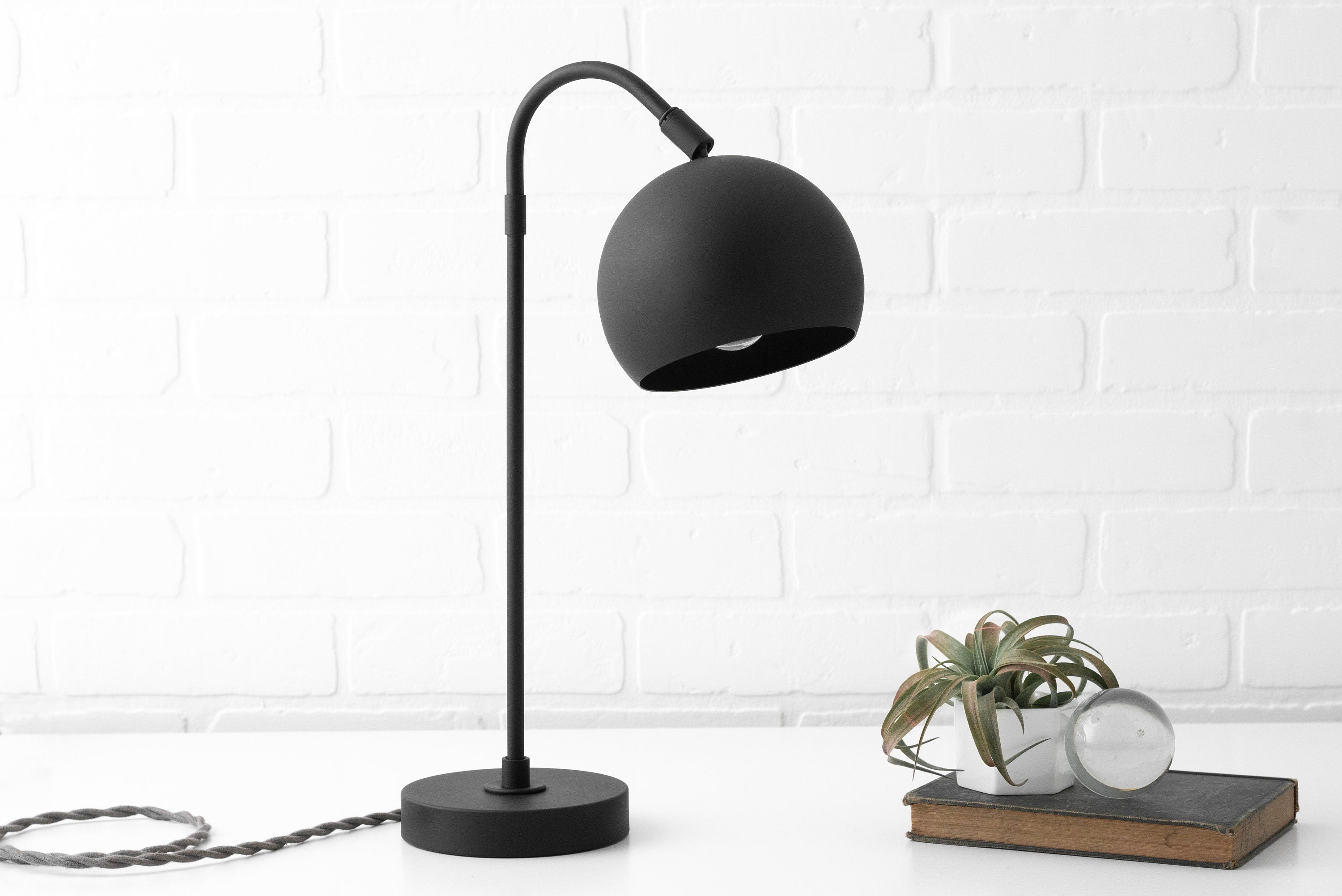 Ornato Luxe Modern Accent Table Lamp - Stylish Home Light