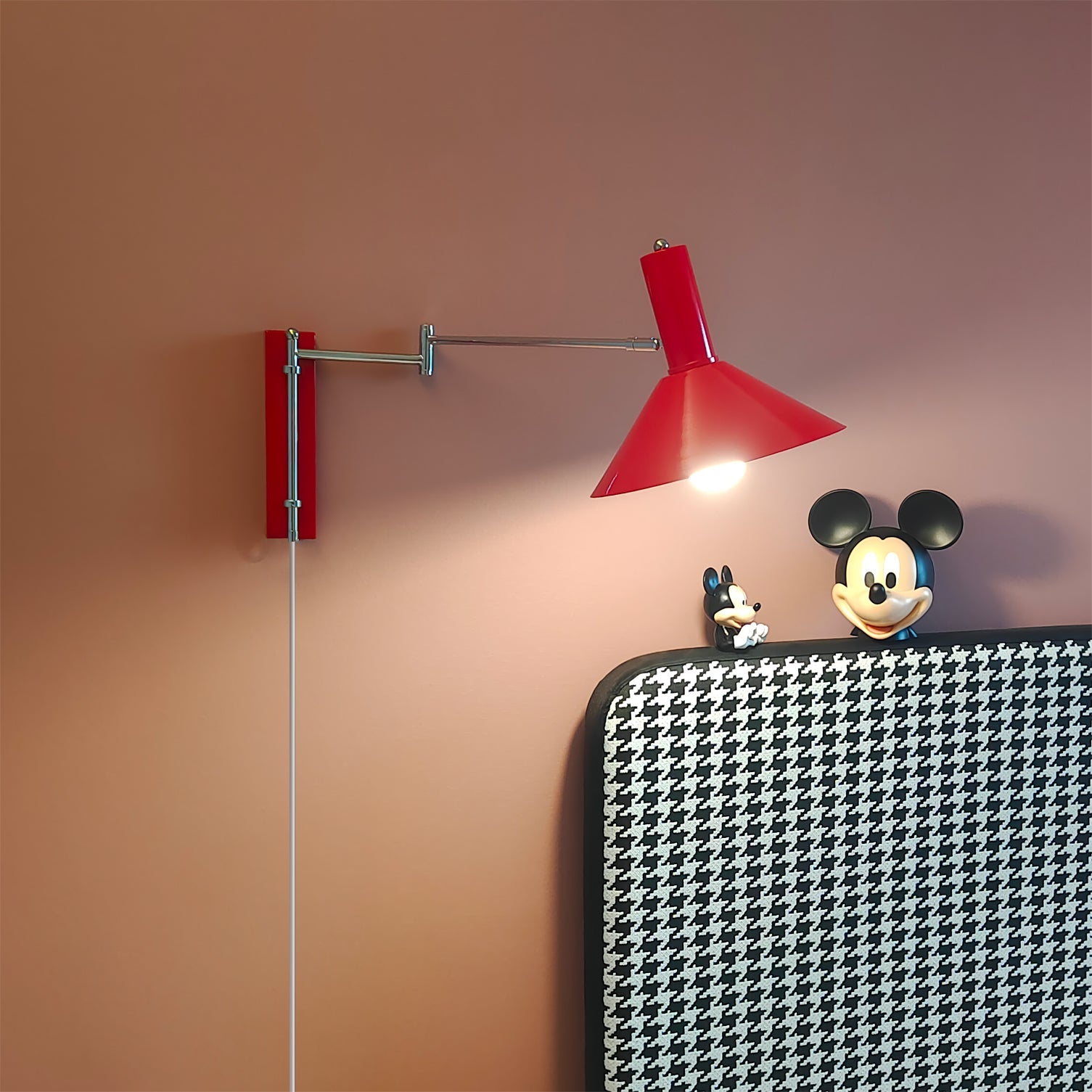 Stylish Anvia Plug In Wall Sconce