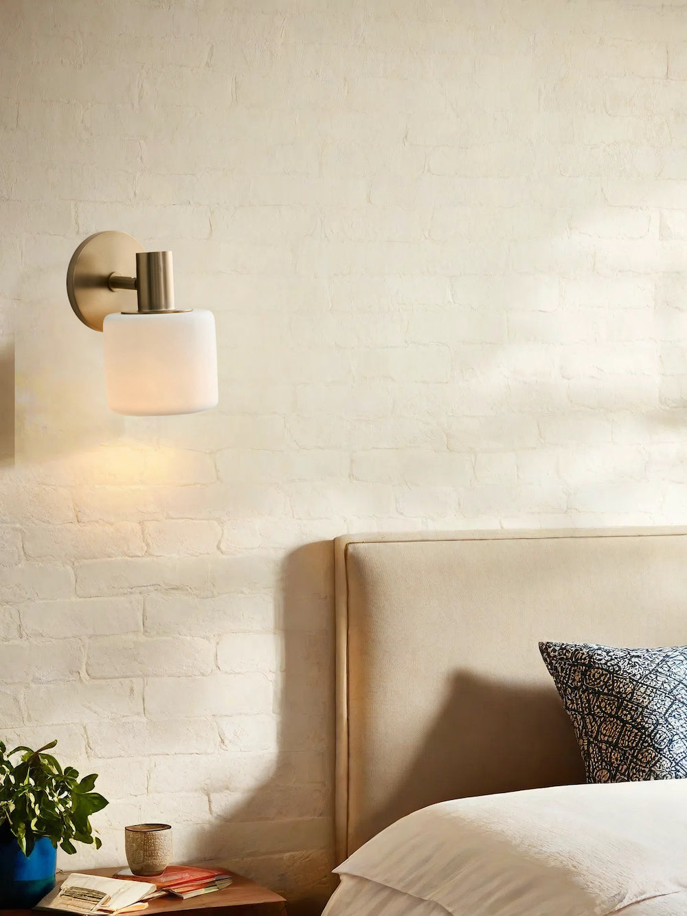 Decorative Porcelain Flush Mount Wall Sconce