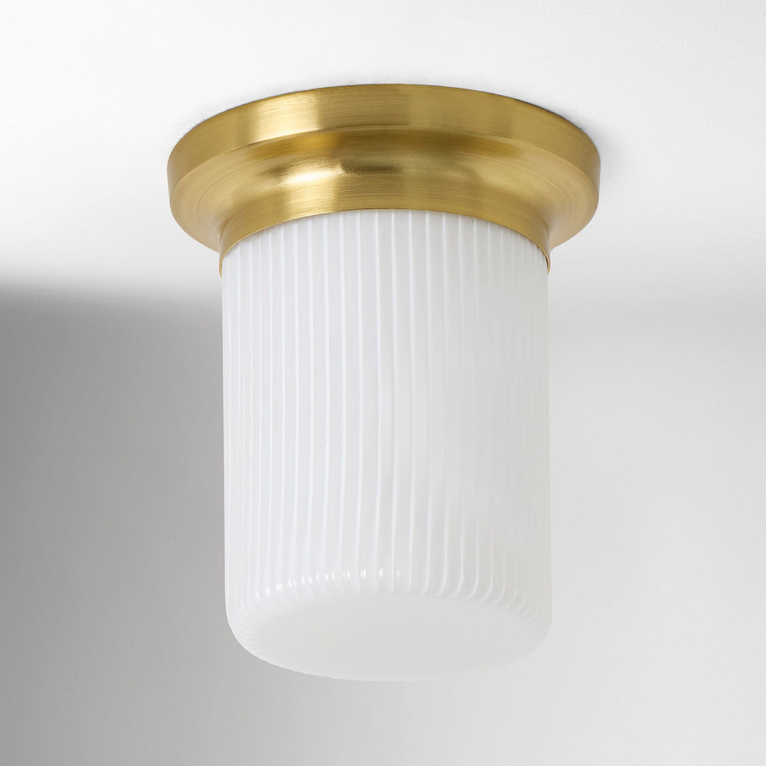 Plafonnier encastré en verre cannelé Rivora – Plafonnier robuste et nervuré