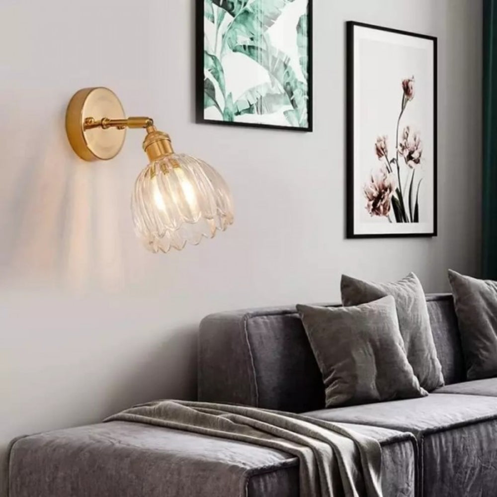 Tulip Wall Sconce – Vintage Glass Flower Light for Elegant Bedrooms