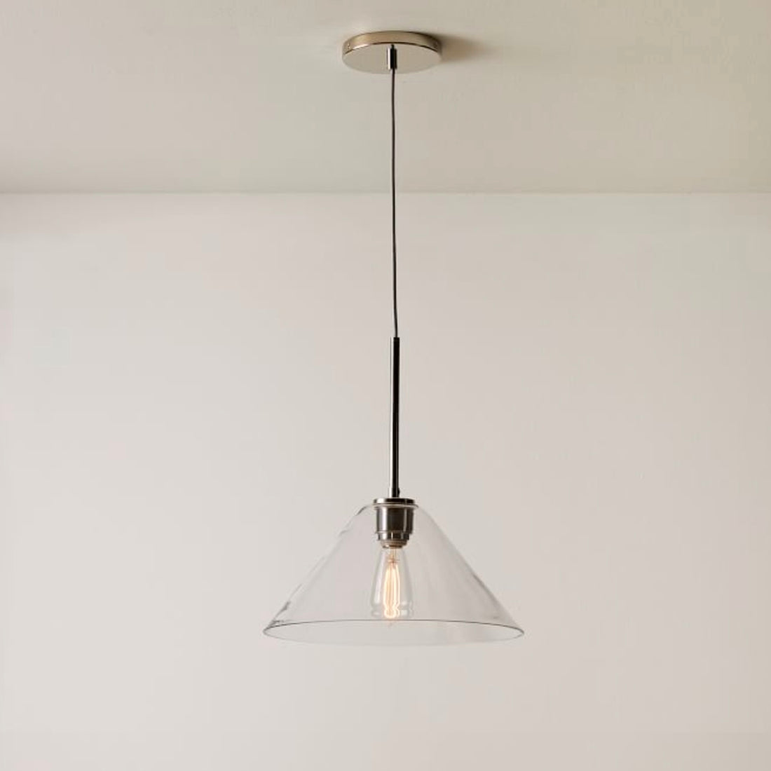 Suspension conique en verre Conica – Luminaire de style moderne pour toutes les pièces