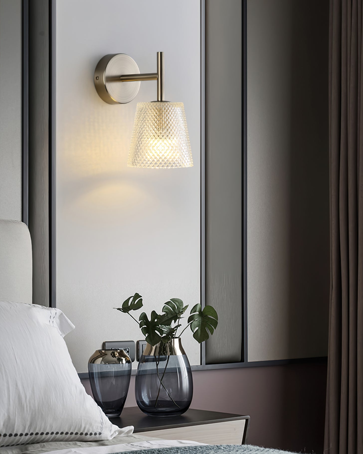 Filiyano Glass Wall Lamp