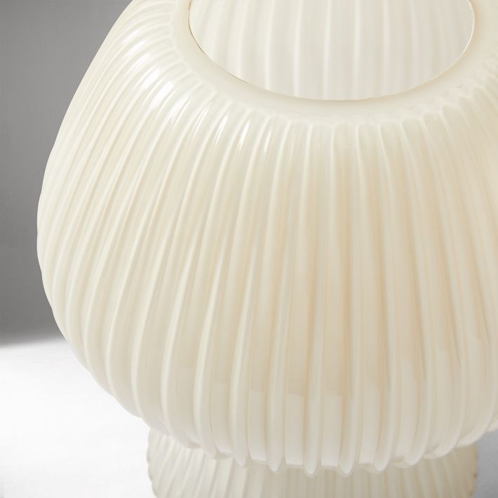 Lampe de table en verre strié Novarise – Éclairage d'appoint en verre texturé