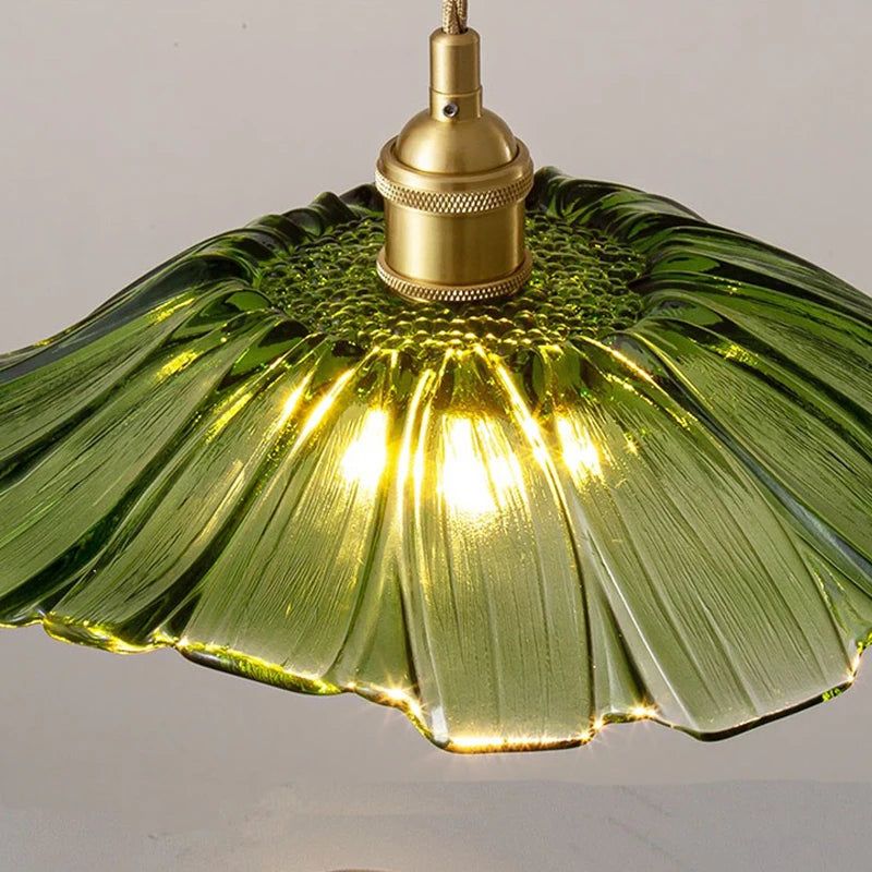 Lotus Pendant Light – Retro Glass Flower Lamp for Elegant Interiors