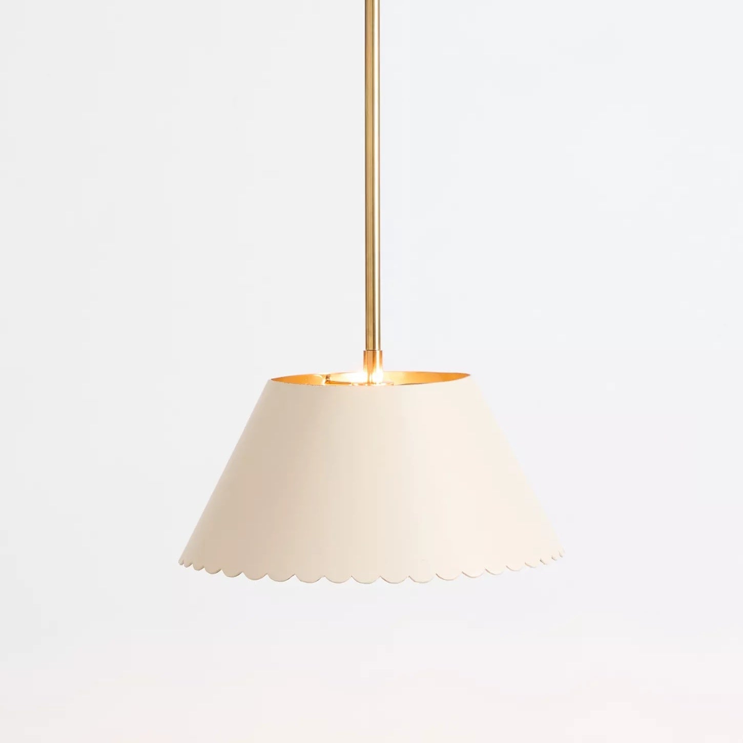 Foldray Modern Leather Pendant Light - Scalloped Edge Lamp for Hallway