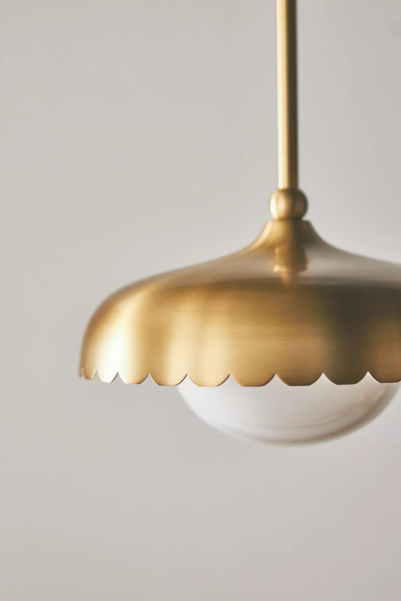 Rayla Scallop Pendant Light – Brass Finish Retro Ceiling Lamp for Dining & Kitchen