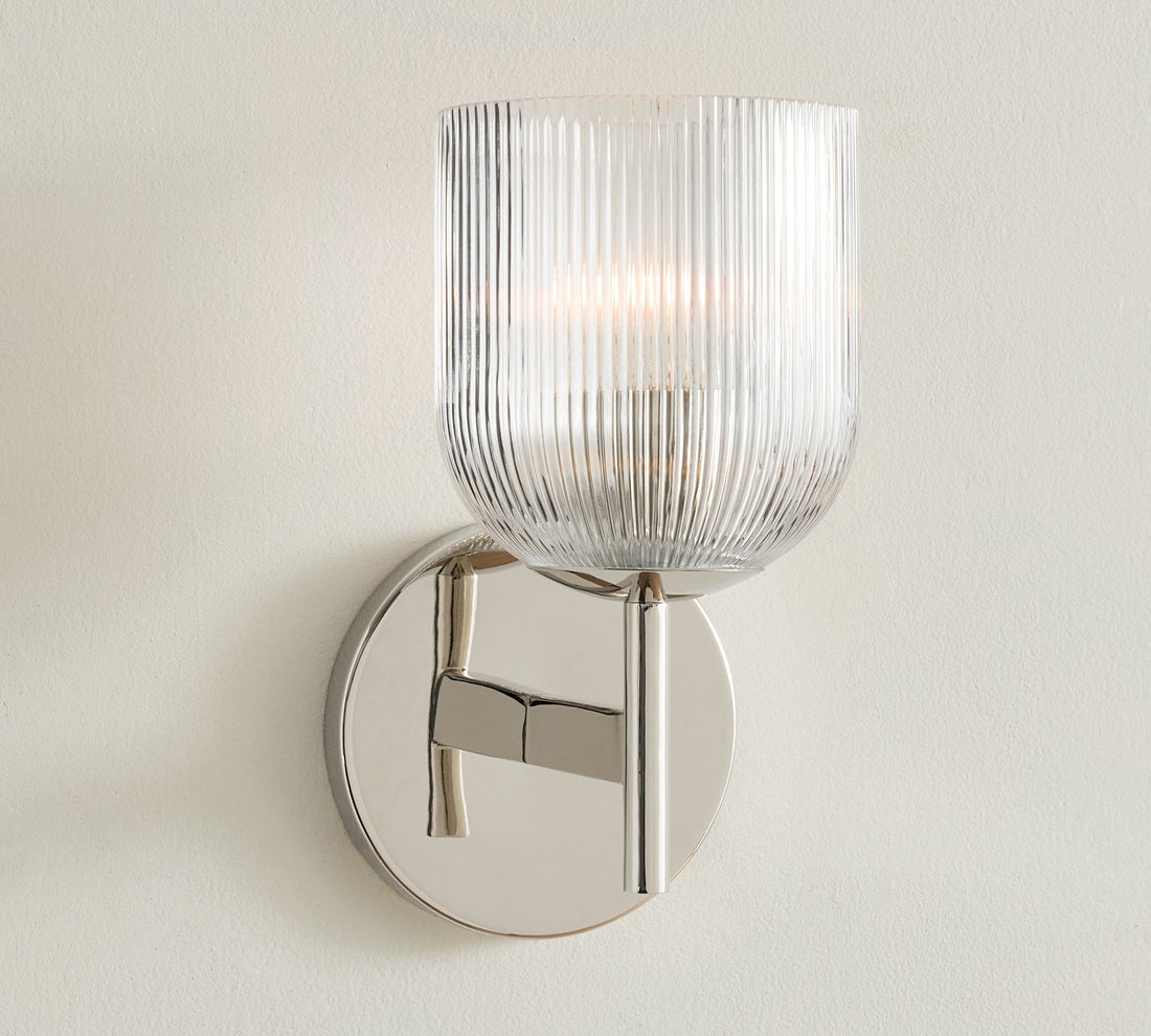 Applique Bravira en verre strié – Applique murale en métal avec abat-jour en verre transparent