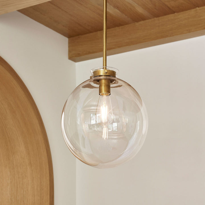 Collection de suspensions minimalistes en verre Sterling - Design d'éclairage vintage en laiton