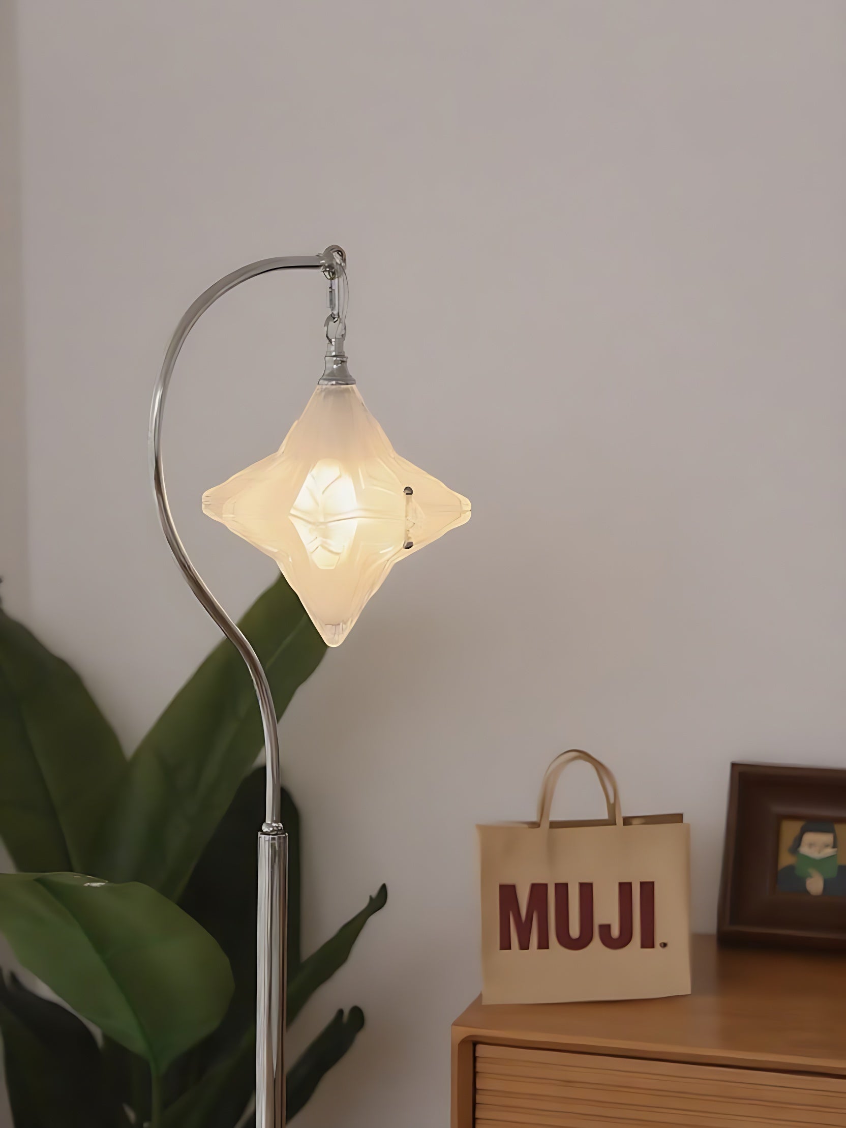 Art Deco Star Floor Lamp-Modern Standing Lamp for Living Spaces-Astris Orion