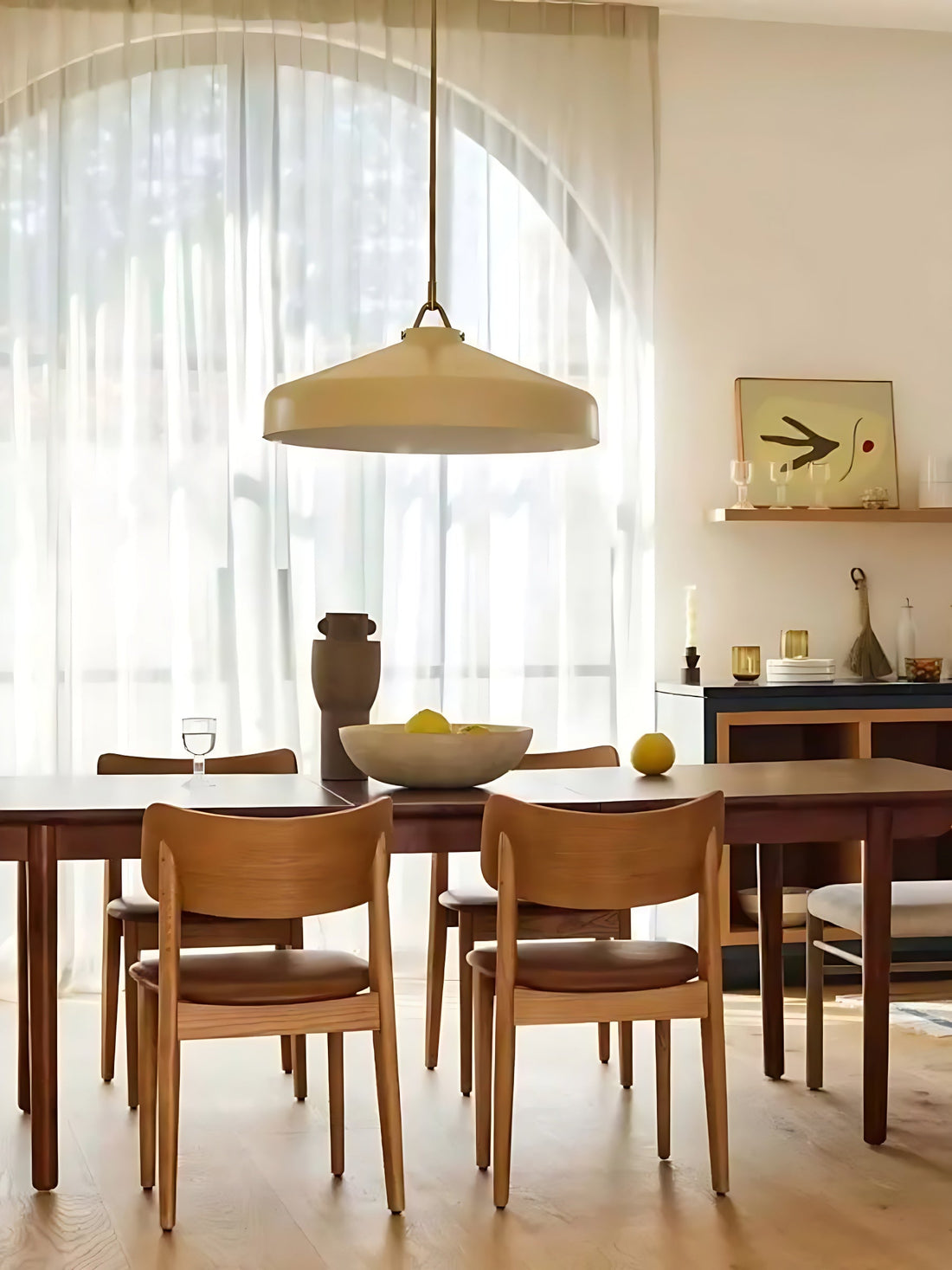 Suspension minimaliste en métal Morandi : un charme doux et subtil