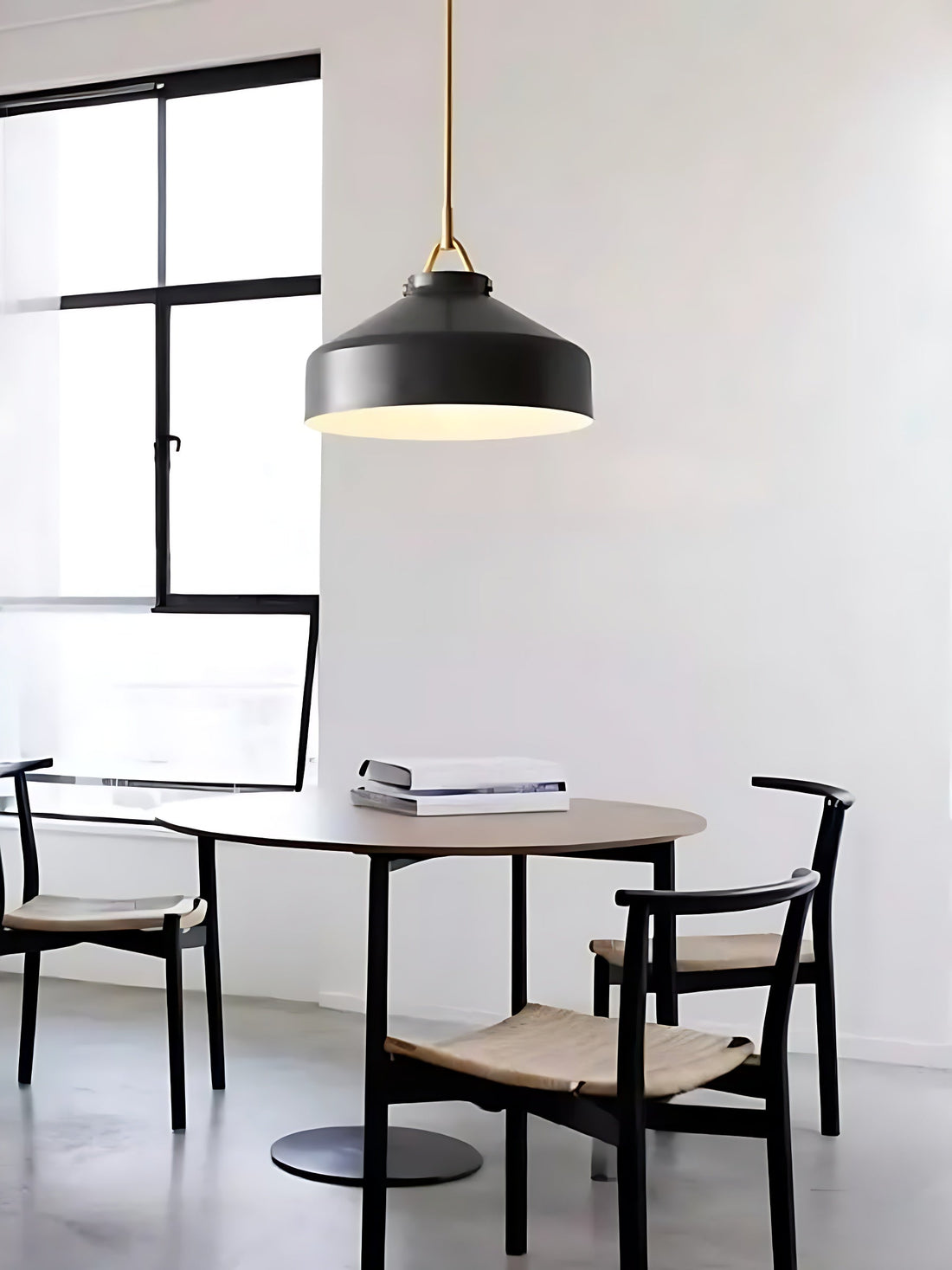 Suspension minimaliste en métal Morandi : un charme doux et subtil