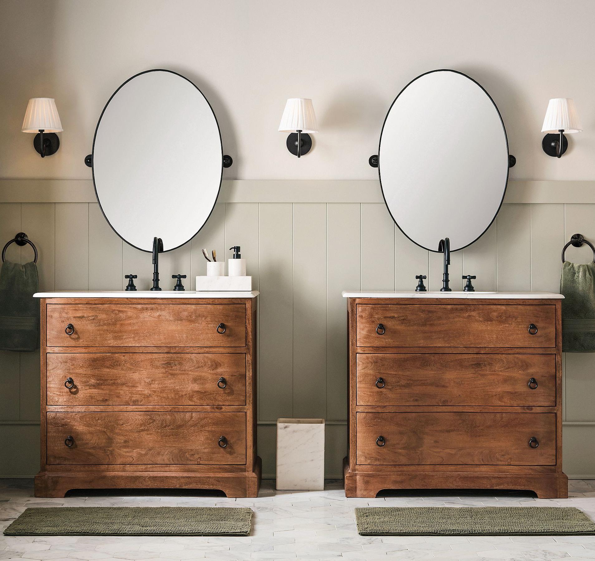 Luvora Pleated Linen Wall Lamp – Vintage Brass Wall Light for Living Rooms